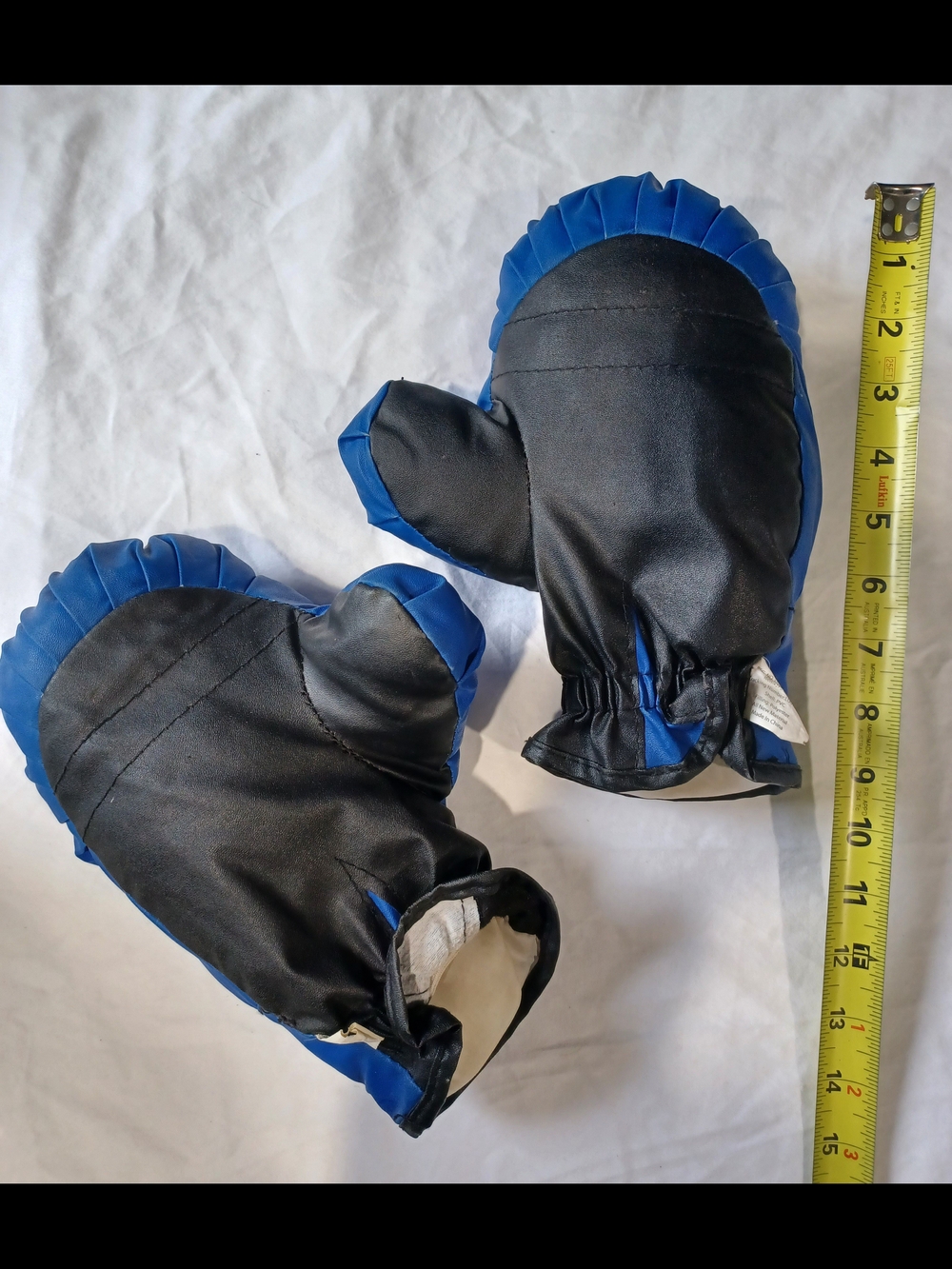 Youth boxing gloves